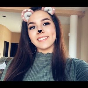 Meet your Posher, Vanessa